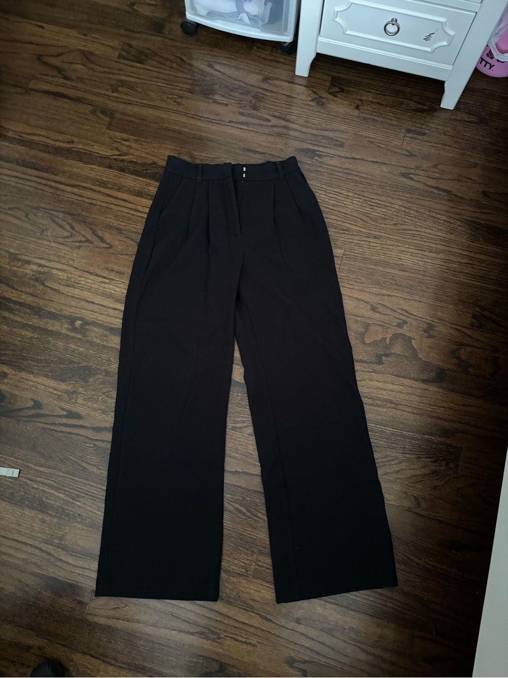 SOLD DNB Abercrombie & Fitch Black Wide-Leg Trousers